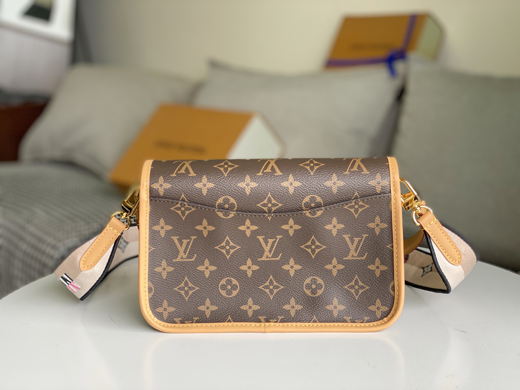 Louis Vuitton Diane M45985-2