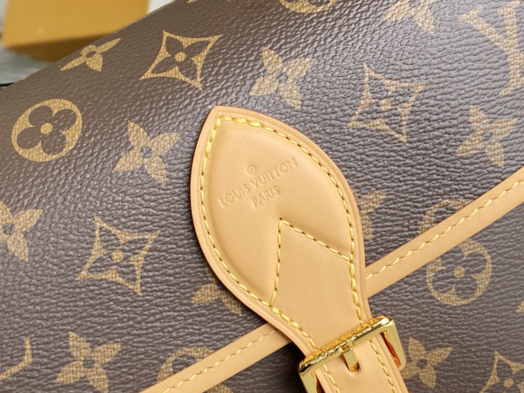 Louis Vuitton Diane M45985-4