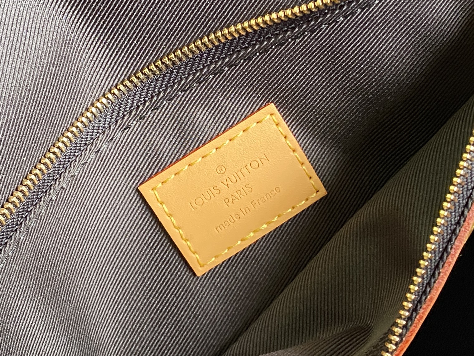 Louis Vuitton Diane M45985-8
