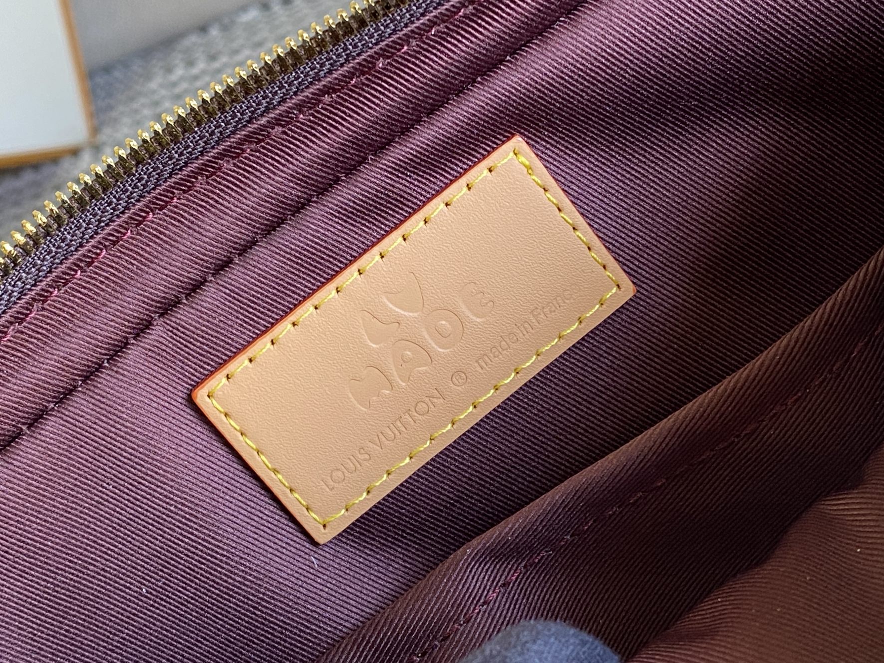 Louis Vuitton aaa- trio Messenger M45965-7