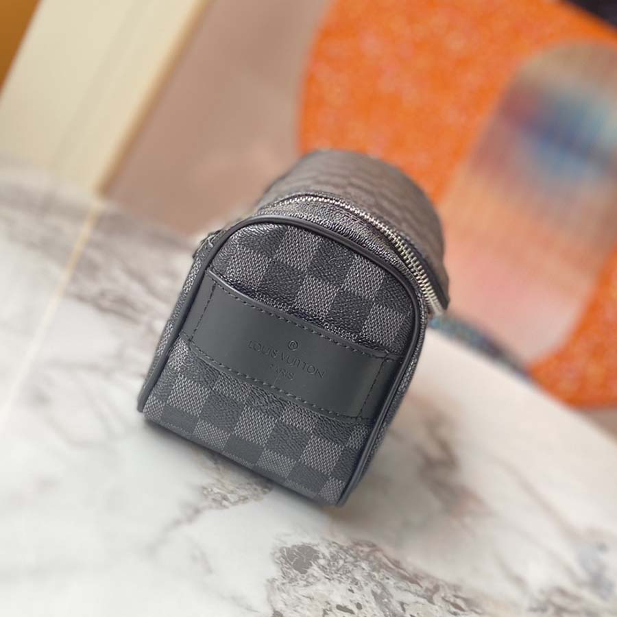 Louis Vuitton Toiletry Pouch N47625-1