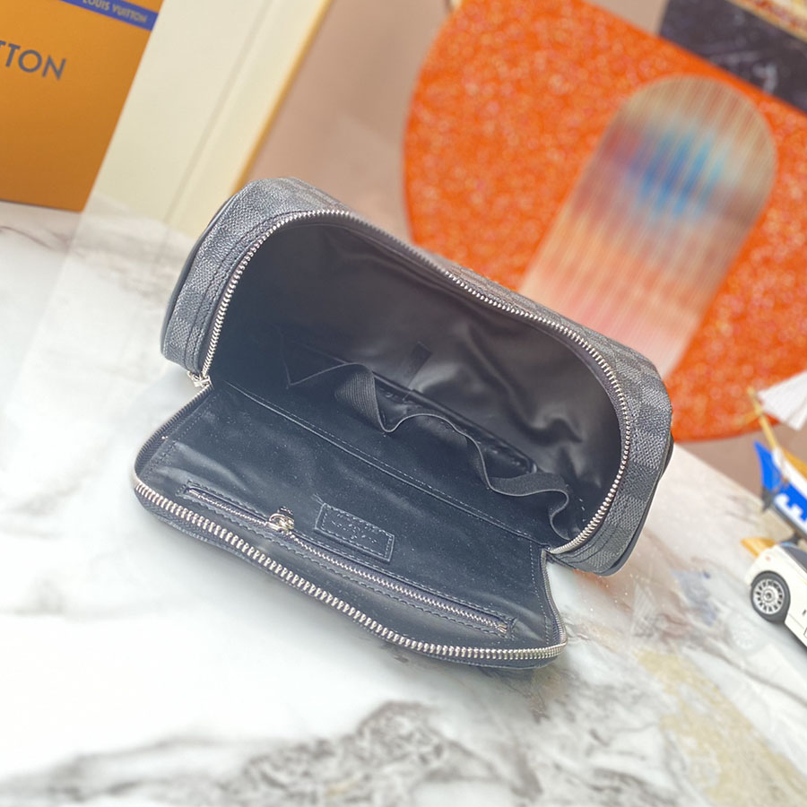 Louis Vuitton Toiletry Pouch N47625-4