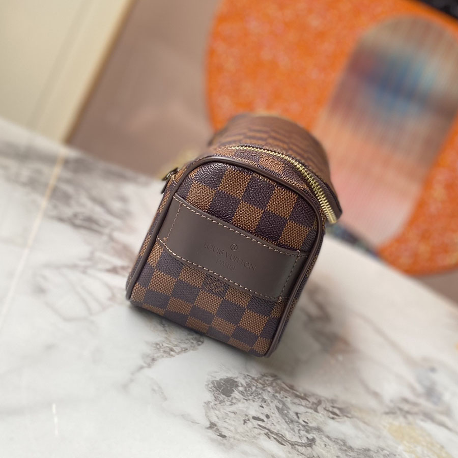 Louis Vuitton Toiletry Pouch N47625-6