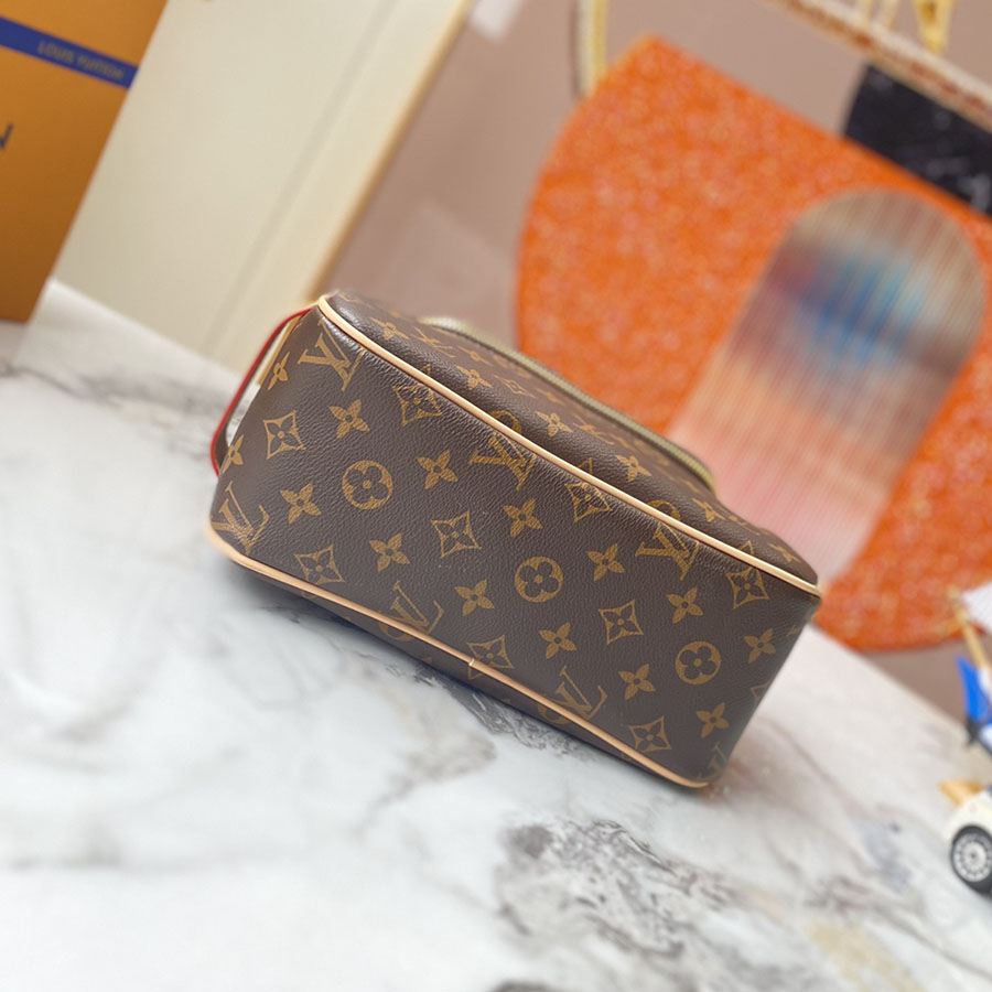 Louis Vuitton Toiletry Pouch N47625-13