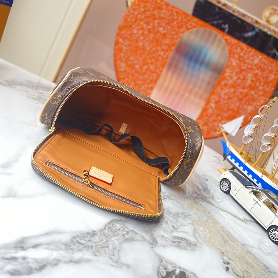 Louis Vuitton Toiletry Pouch N47625-14