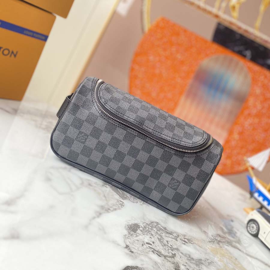 Louis Vuitton Toiletry Pouch N47625-15