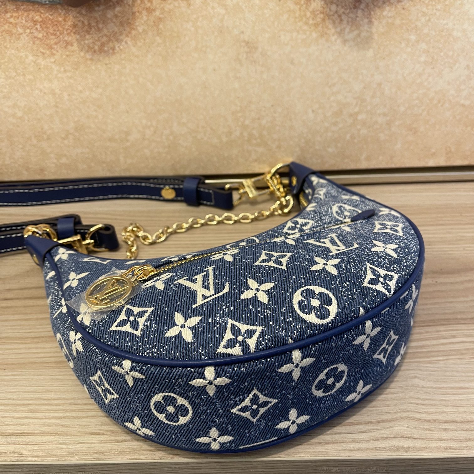 Bolsauette de Louis Vuitton Loop Bolsauette-7