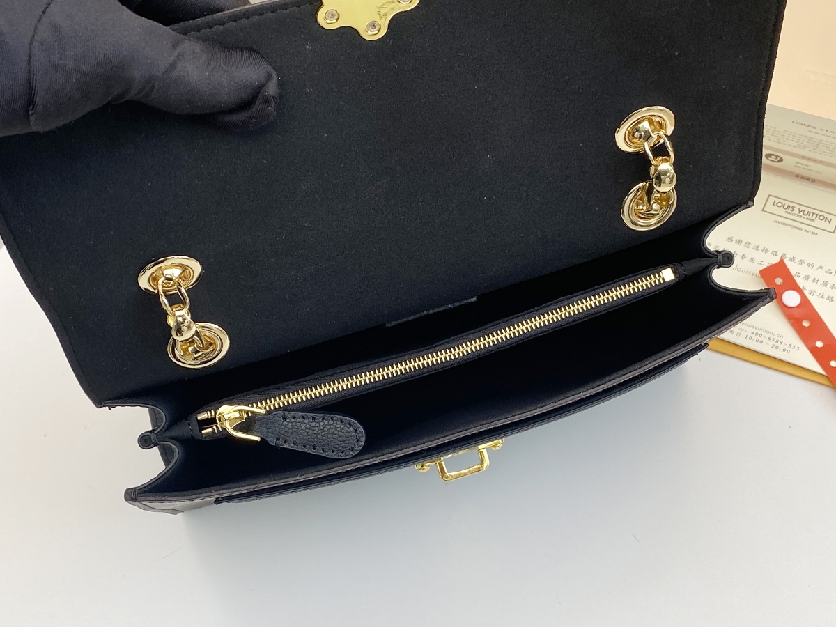 LOUIS VUITTON AAA-VICTOIRE CADA BOLS M41731-6