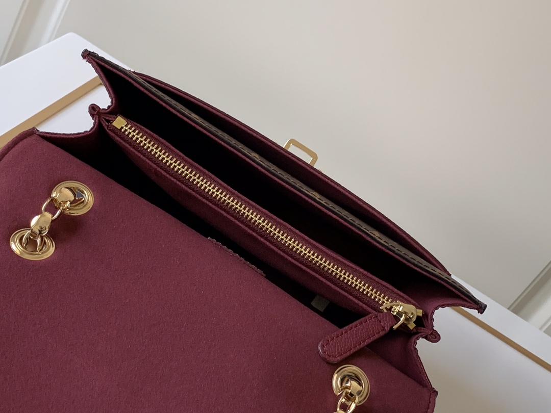 LOUIS VUITTON AAA-VICTOIRE CADA BOLS M41731-11