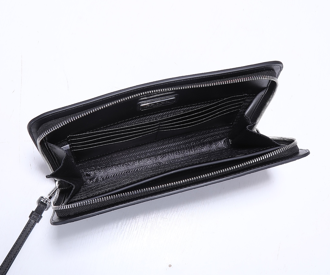 Prada Saffiano Leather Pouch 2vn008-6