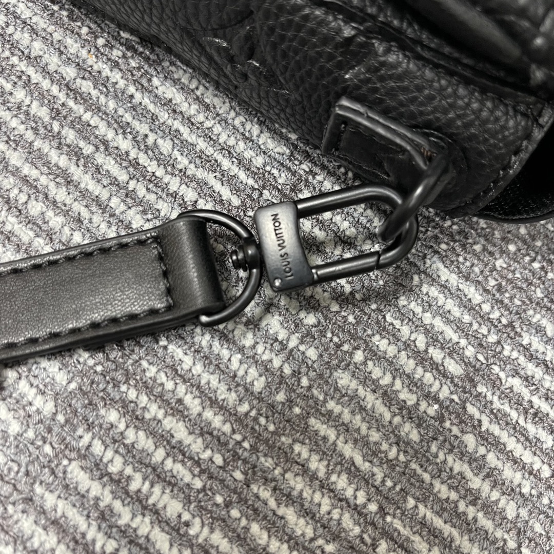 LOUIS VUITTON S-LOCK VERTICAL Billet de portátil M81524-6
