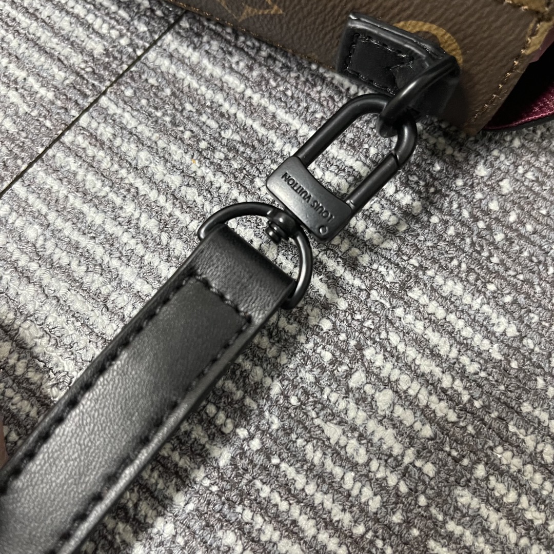 LOUIS VUITTON S-LOCK VERTICAL Billet de portátil M81524-15