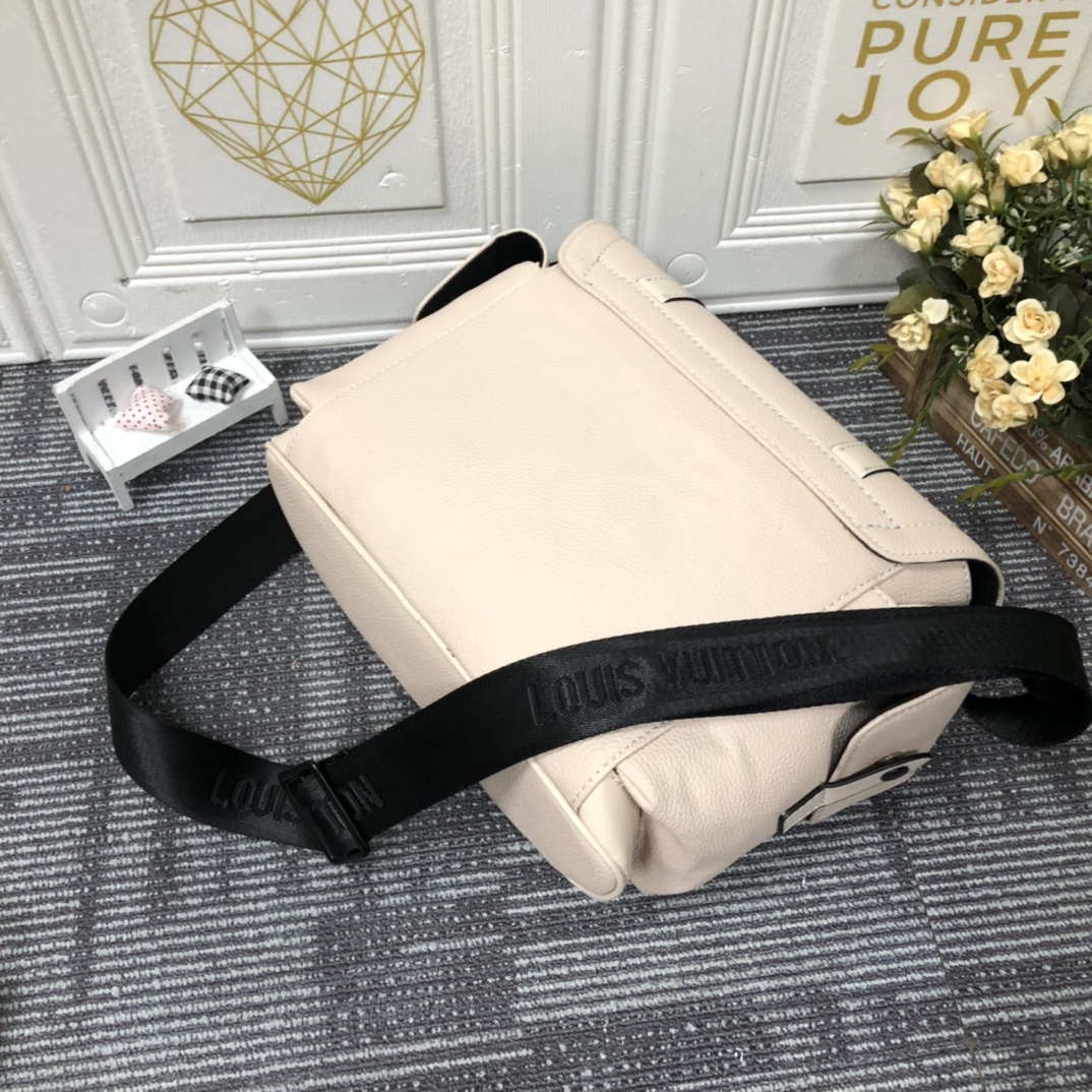 Louis Vuitton Christopher Messenger mochila-13