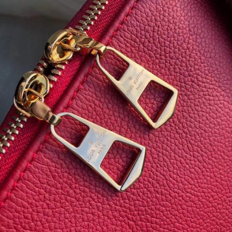 Louis Vuitton v Tote MM M43949-2