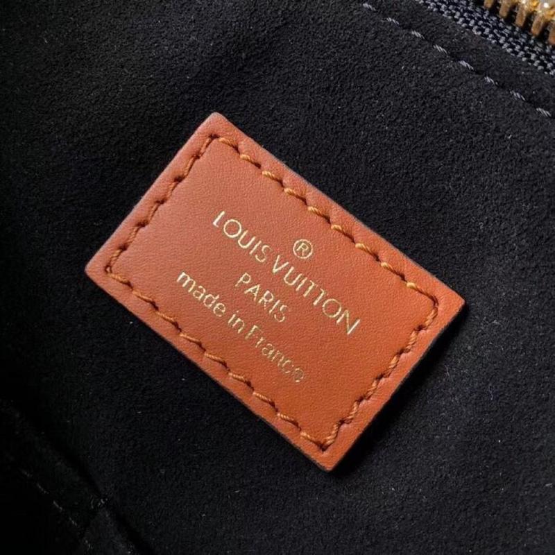 Louis Vuitton v Tote MM M43949-5