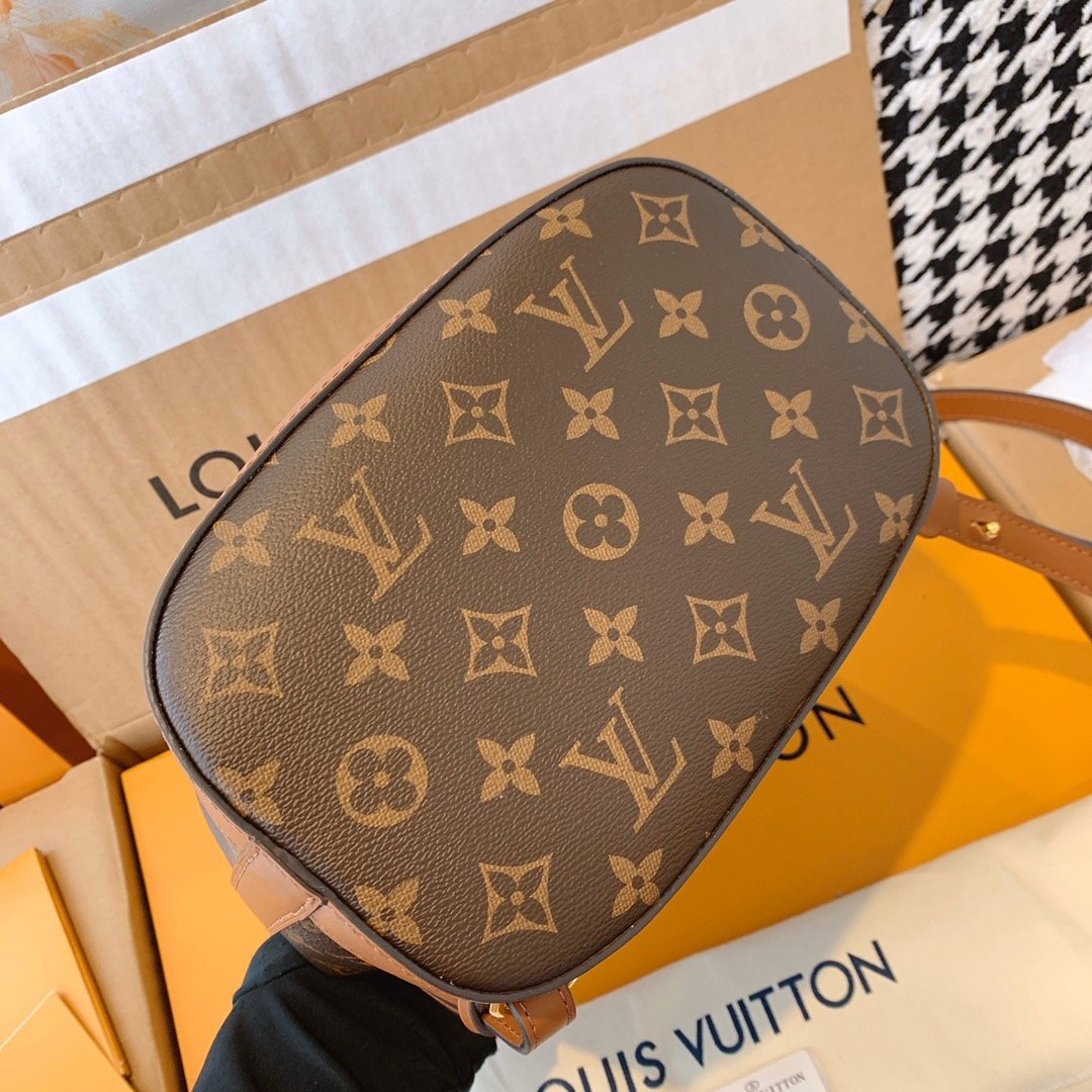 mochila de Louis Vuitton Dauphine PM M45142-3