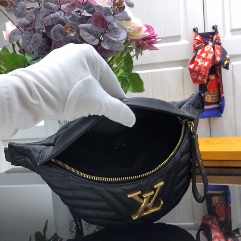 Louis Vuitton New Wave BumBolsa Black/White-1