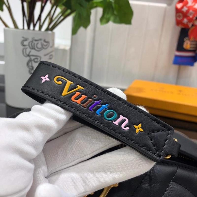 Louis Vuitton New Wave BumBolsa Black/White-2