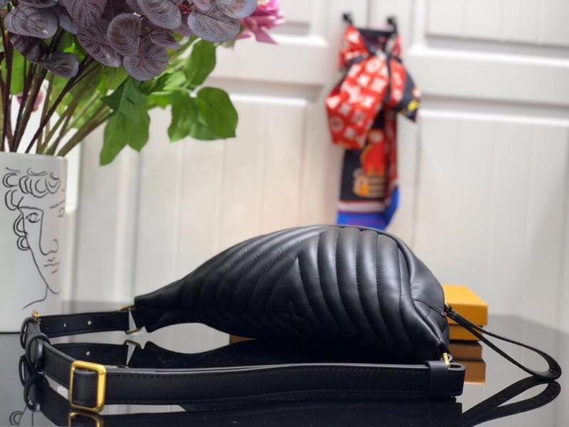 Louis Vuitton New Wave BumBolsa Black/White-4