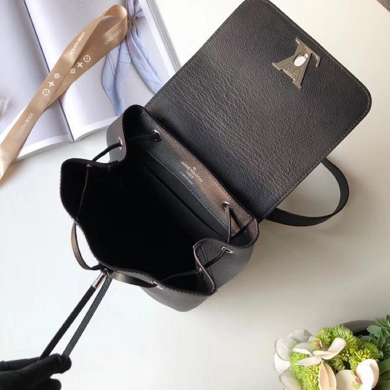 Louis Vuitton AAA-LockMe Backpack M41815-7