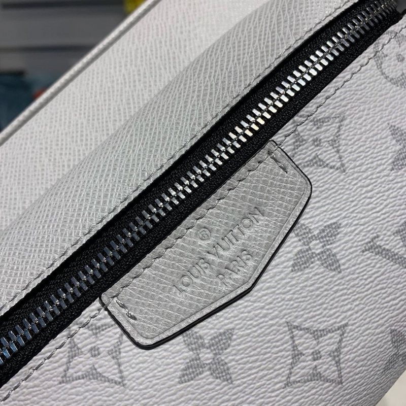 Louis Vuitton al aire libre BumBolsa M30247-5