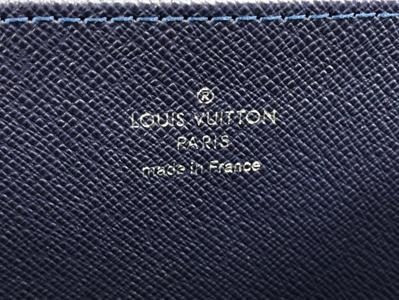 Louis Vuitton Escale Zippy Wallet M69110-5