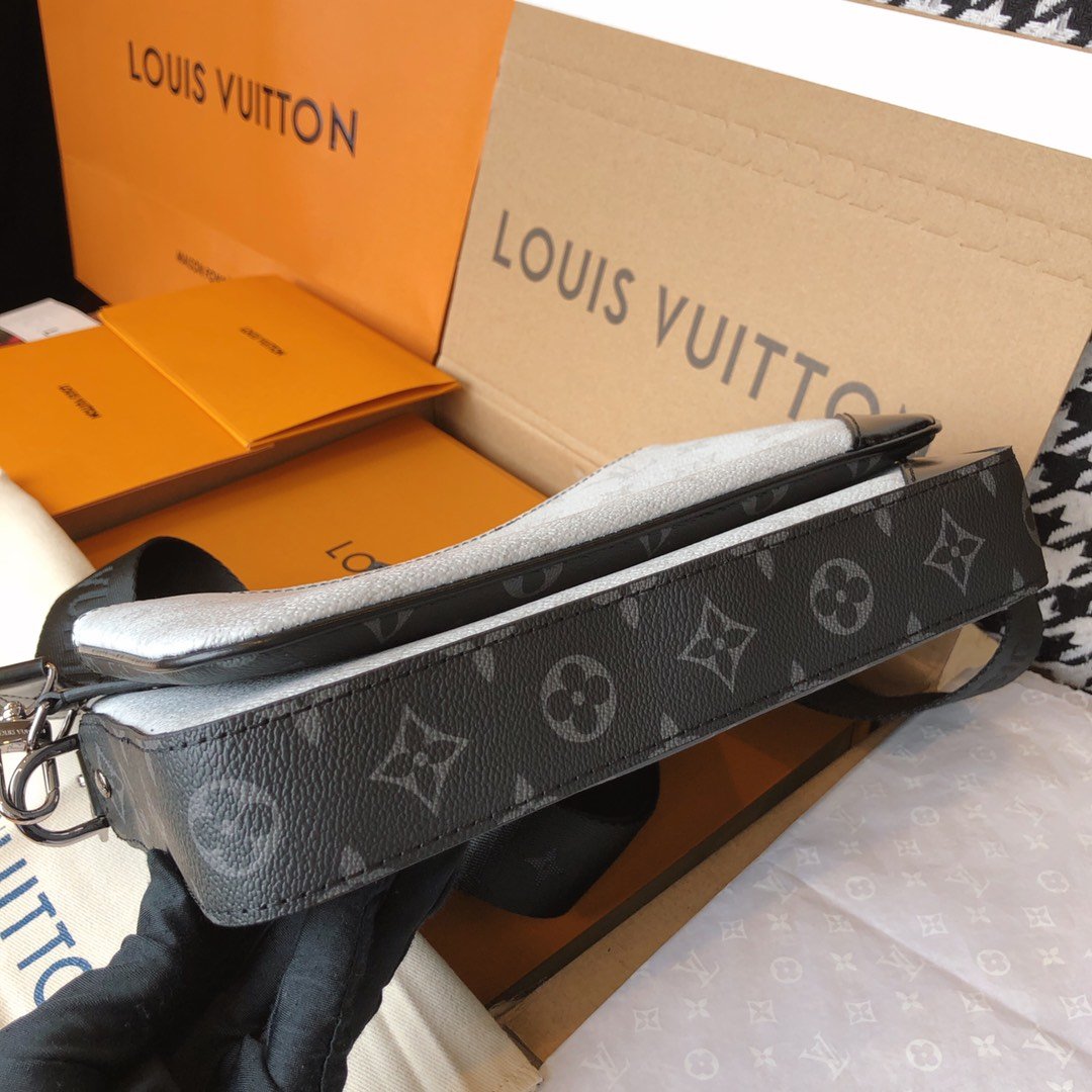 Louis Vuitton Trio Messenger M69443-6