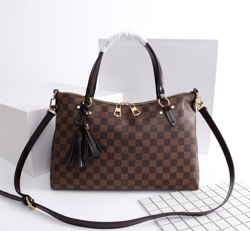 Louis Vuitton Lymington N40022-5