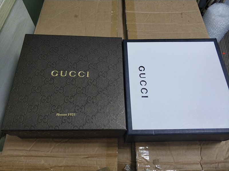 caja de regalo de la correa de Gucci-1