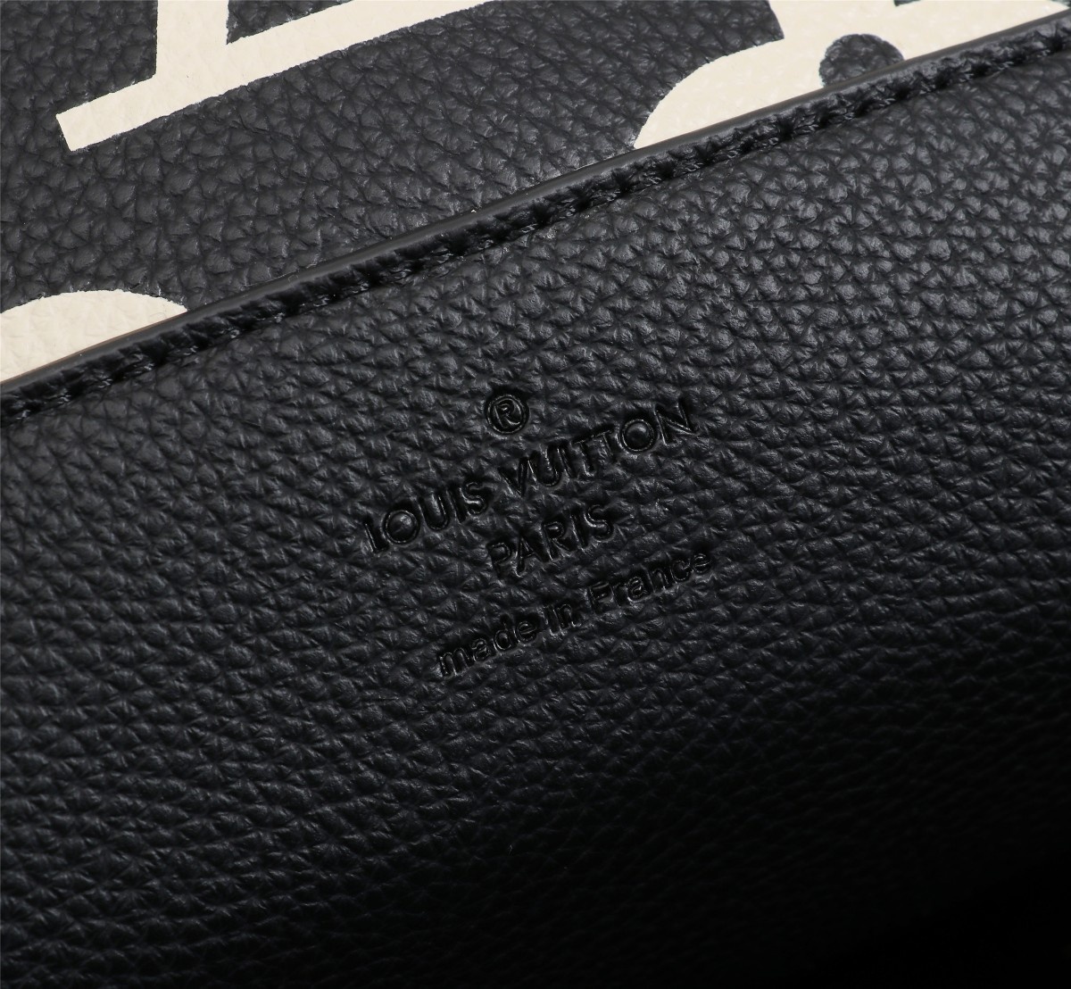 Louis Vuitton Crafty Onthego M44327-7
