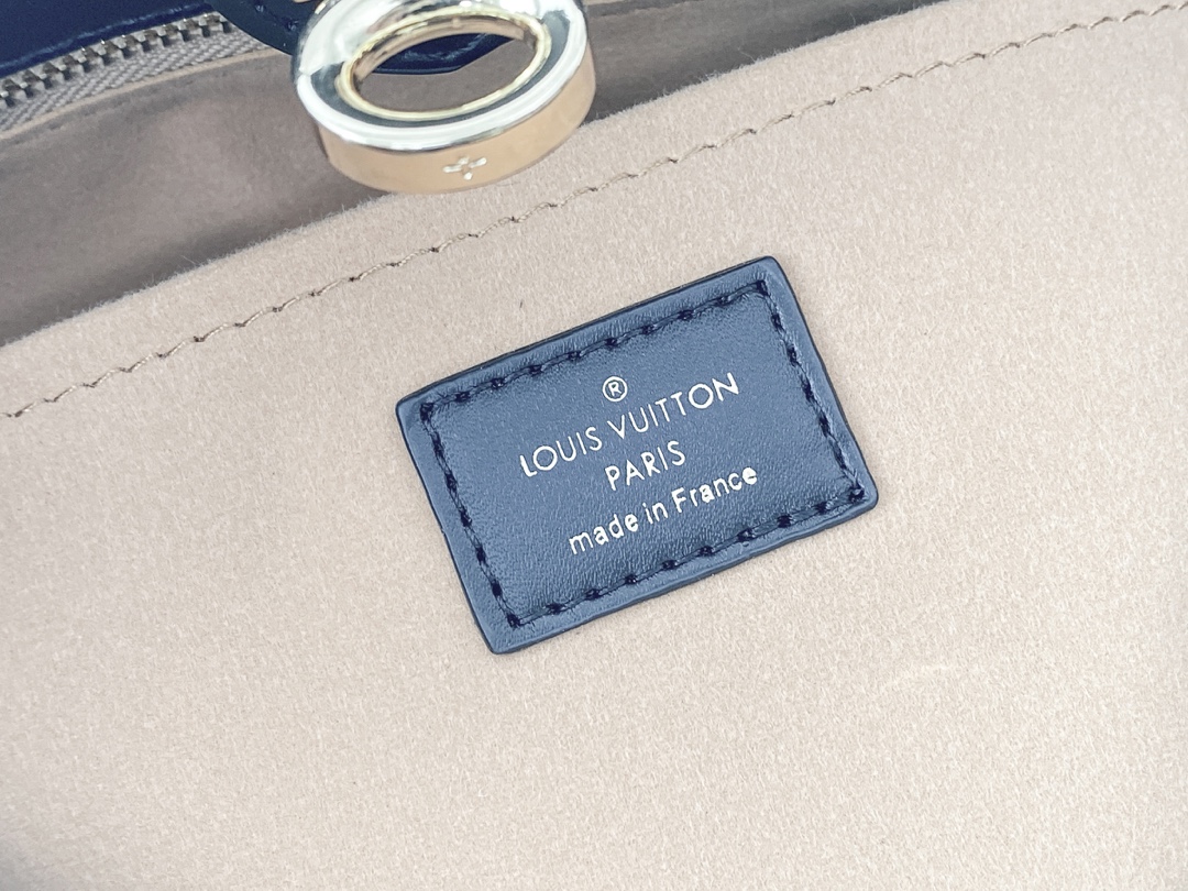 Louis Vuitton a mi lado M53824-4