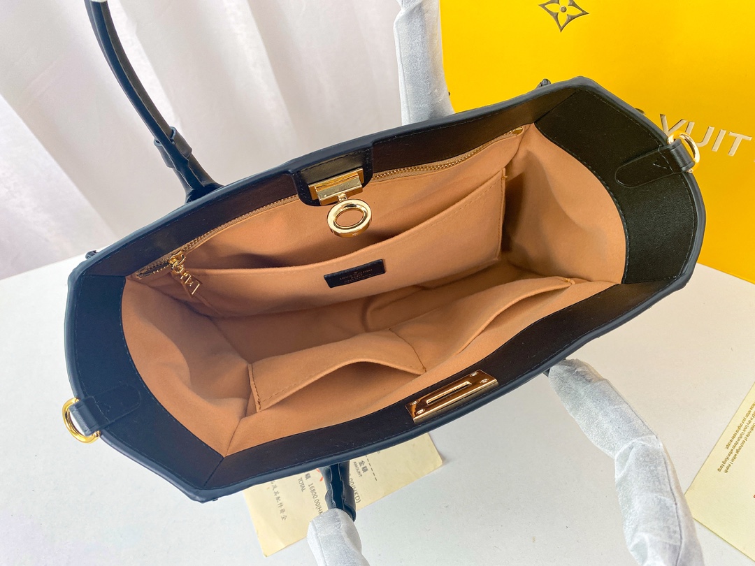 Louis Vuitton a mi lado M53824-7