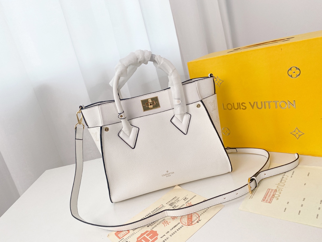 Louis Vuitton a mi lado M53824-8