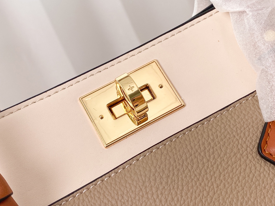 Louis Vuitton a mi lado M53824-11