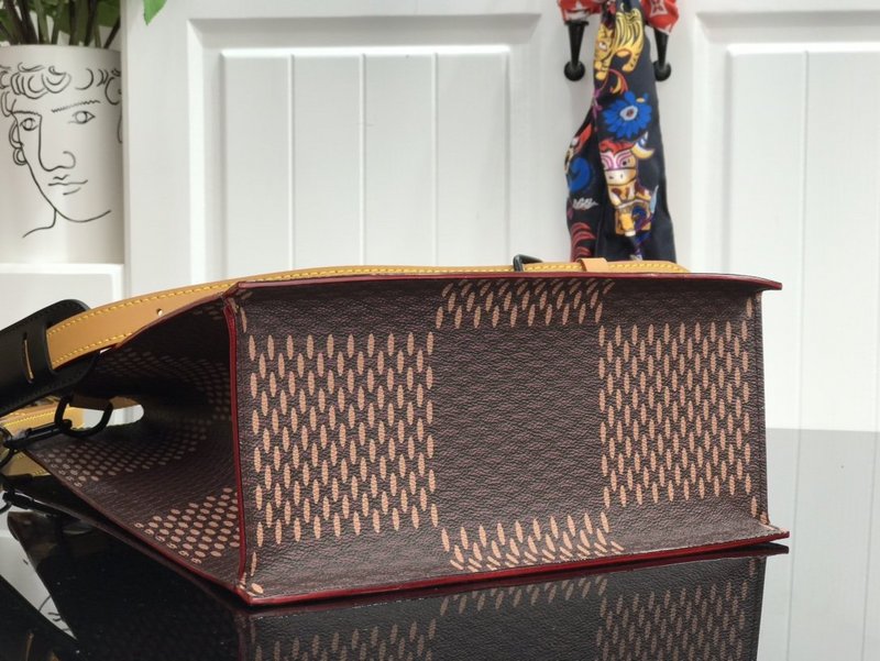 Louis Vuitton Mini Tote-4