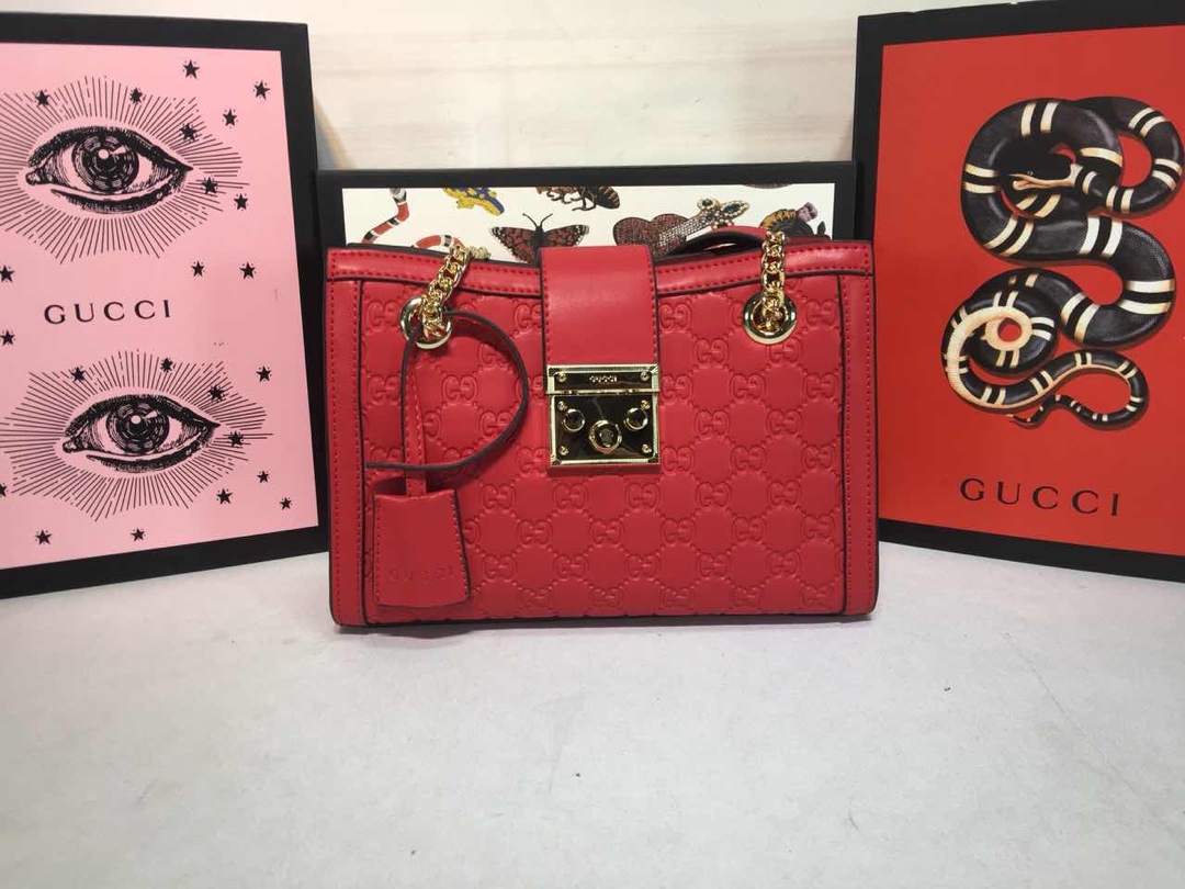 Gucci candado de hombro pequeño 498156-6