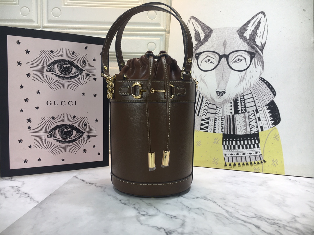 Gucci Horsebit 1955 Pequeña bolsa de cubo 637115-13