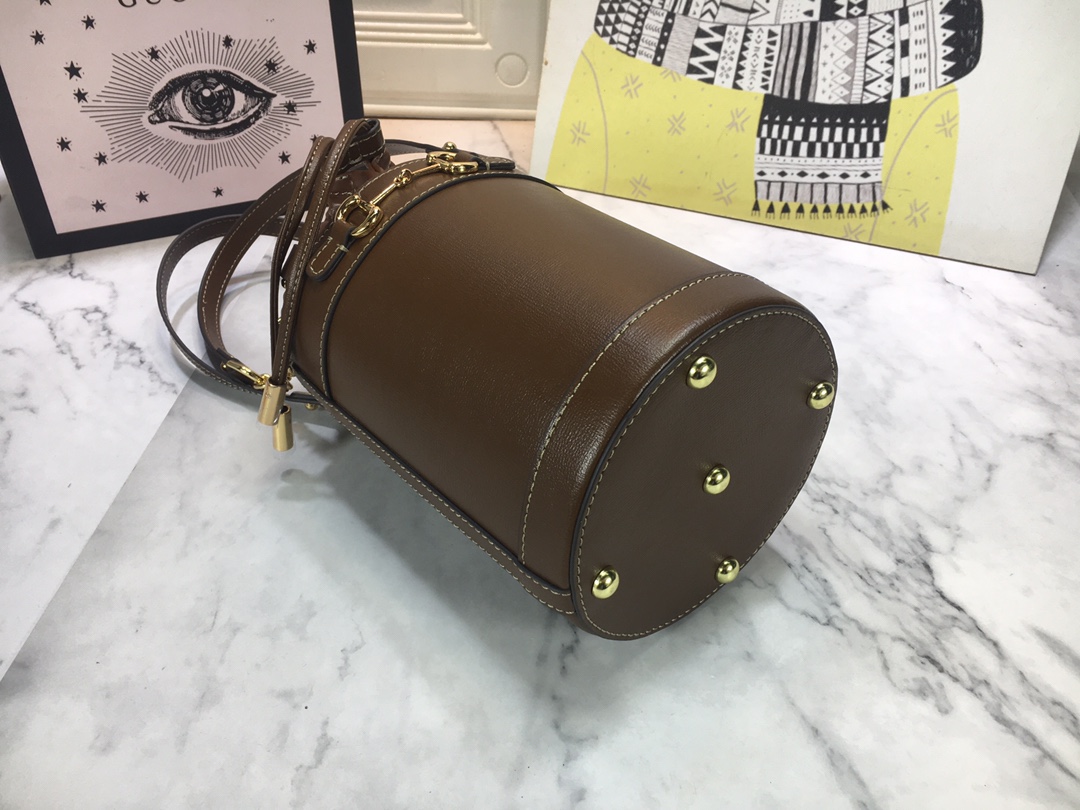 Gucci Horsebit 1955 Pequeña bolsa de cubo 637115-14