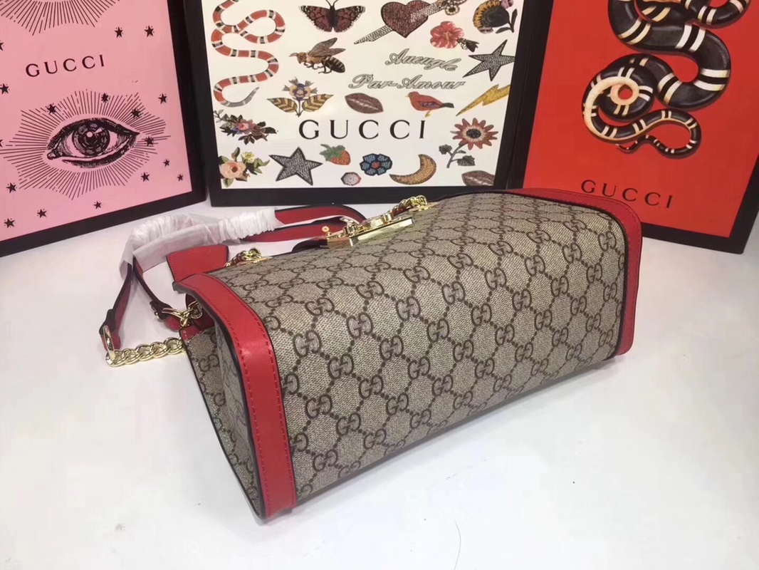 Gucci candado de hombro pequeño 498156-9