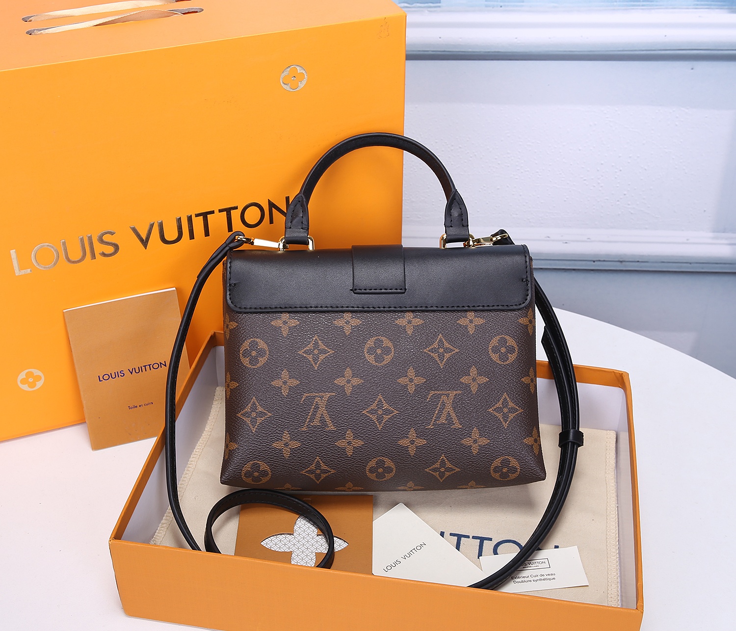 Louis Vuitton Locky BB 44141/44322-1