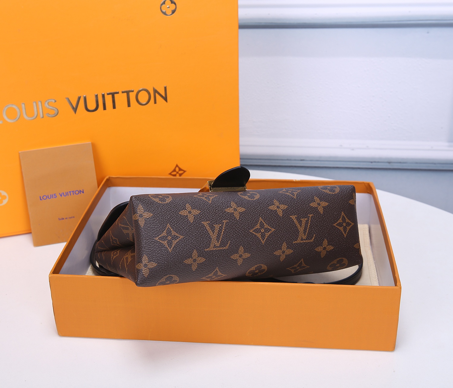 Louis Vuitton Locky BB 44141/44322-3