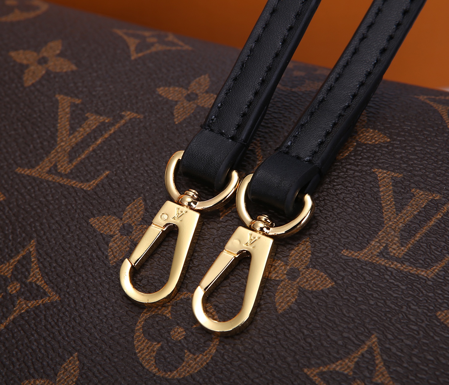 Louis Vuitton Locky BB 44141/44322-6