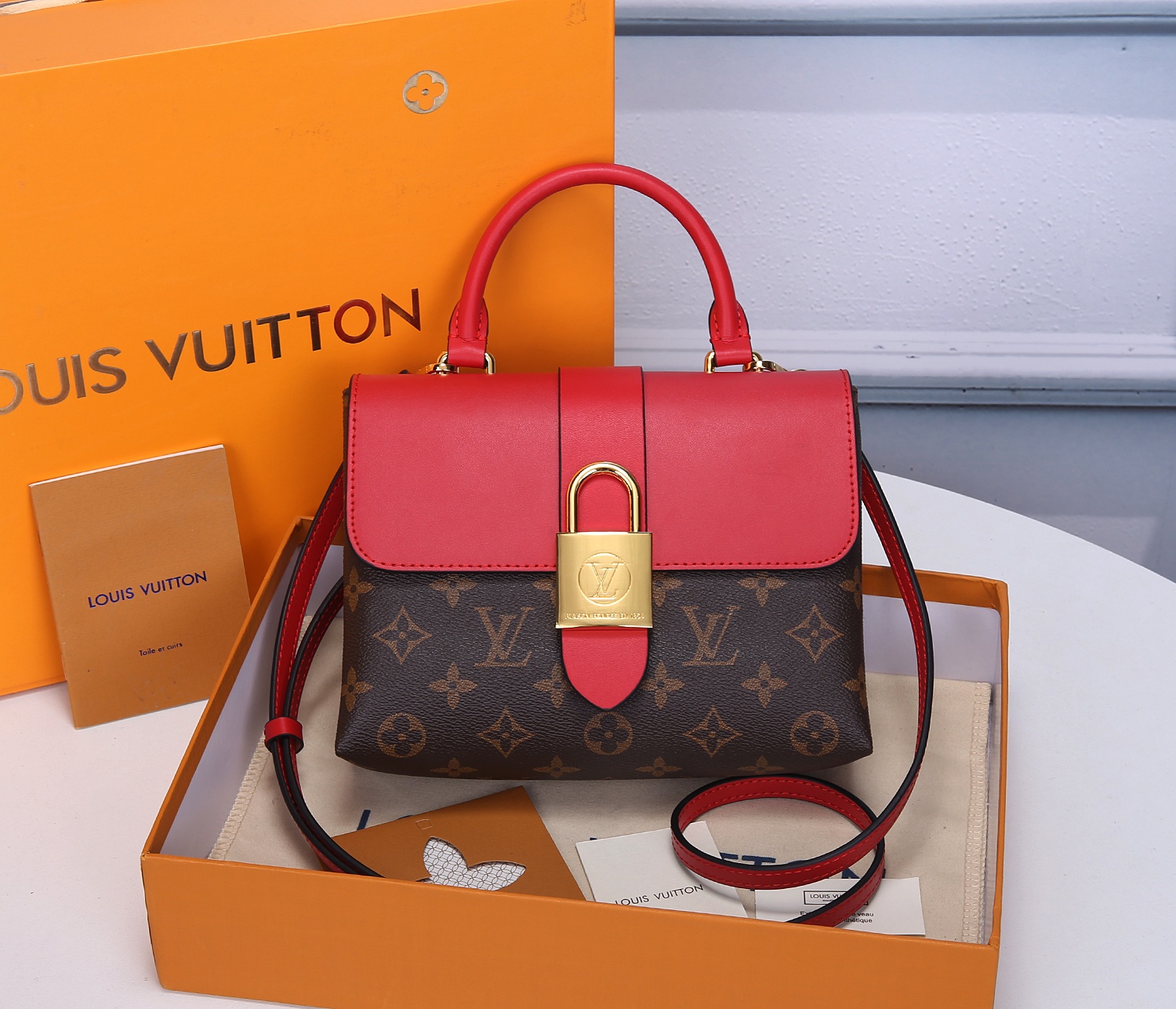 Louis Vuitton Locky BB 44141/44322-9