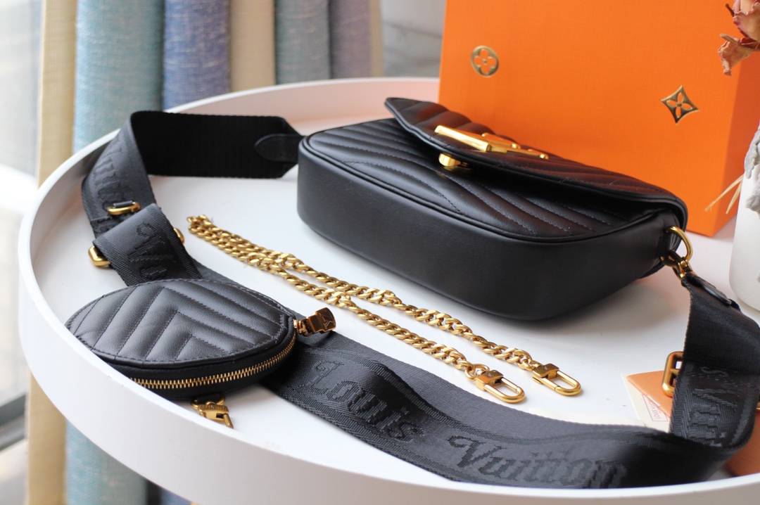 Louis Vuitton New Wave Multi-Pochette M56471-2