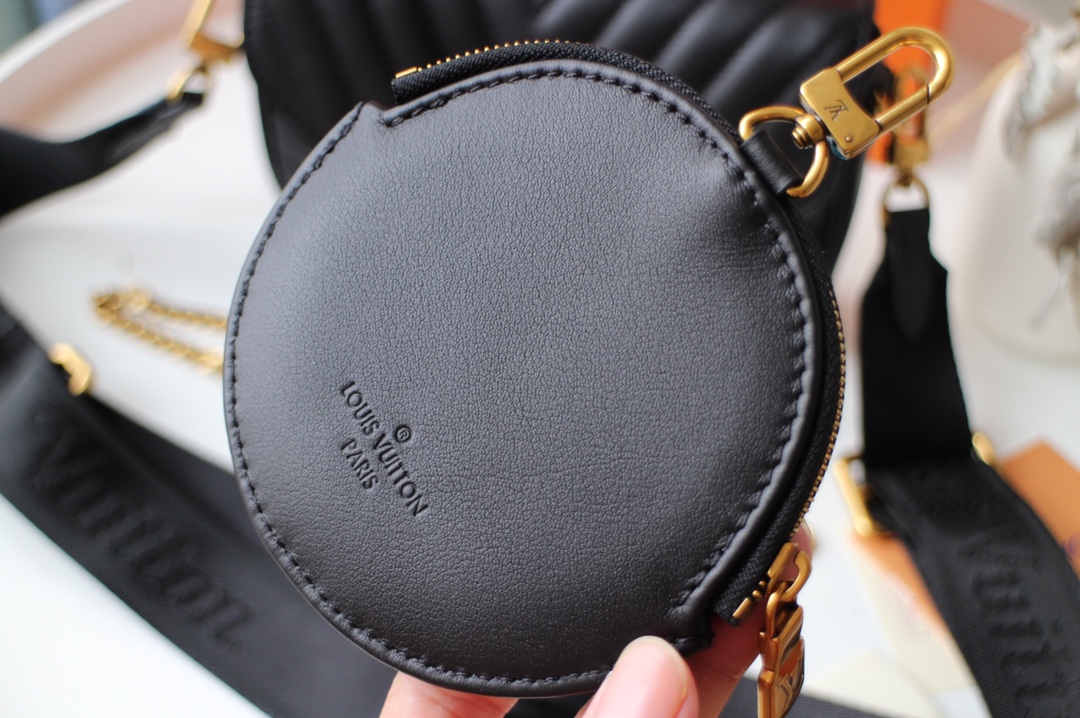 Louis Vuitton New Wave Multi-Pochette M56471-4