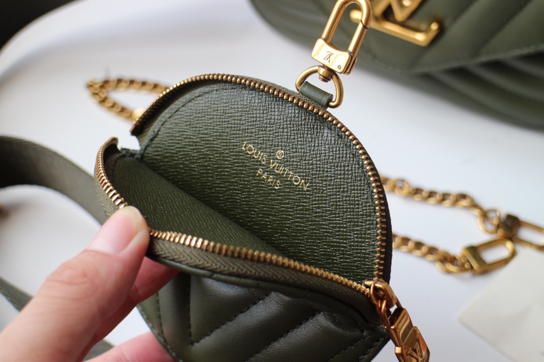 Louis Vuitton New Wave Multi-Pochette M56471-11