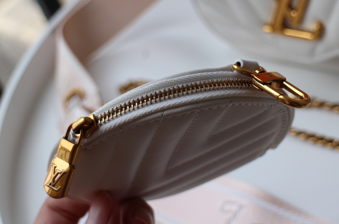 Louis Vuitton New Wave Multi-Pochette M56471-19