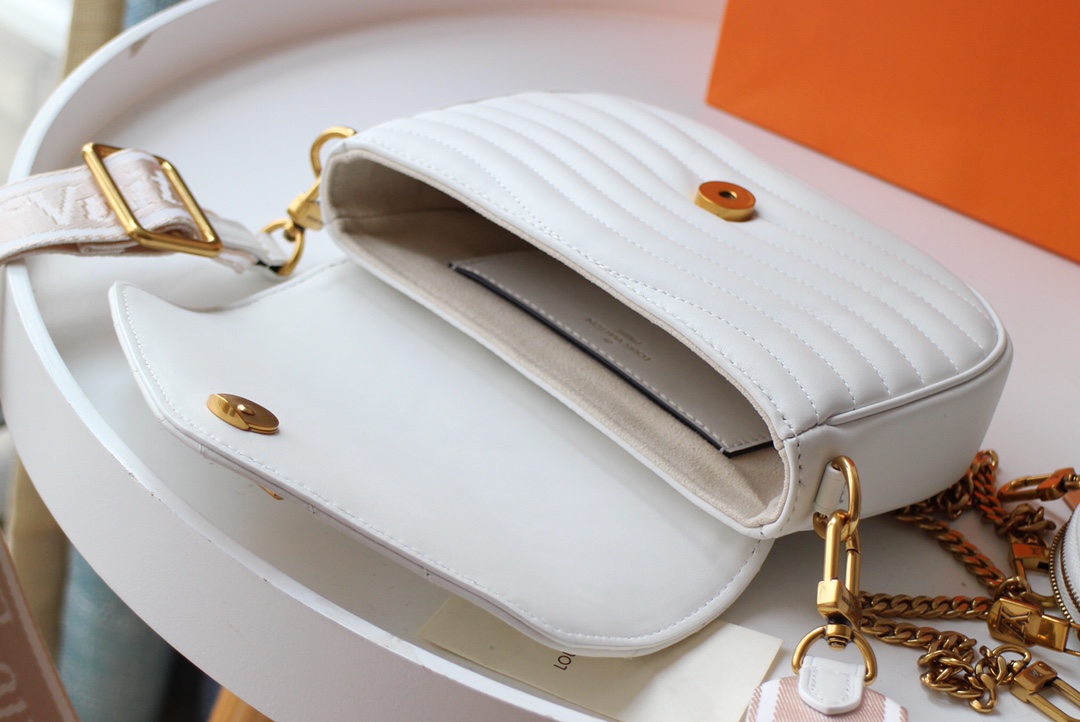Louis Vuitton New Wave Multi-Pochette M56471-22