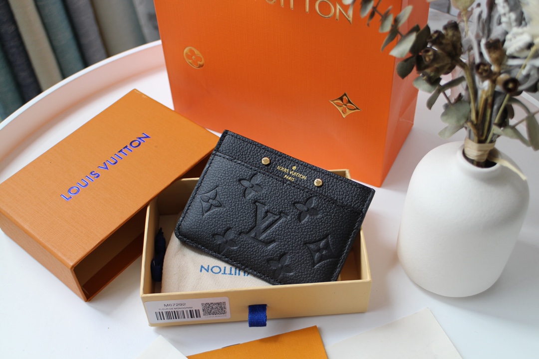 Titular de la tarjeta Louis Vuitton M69171-1