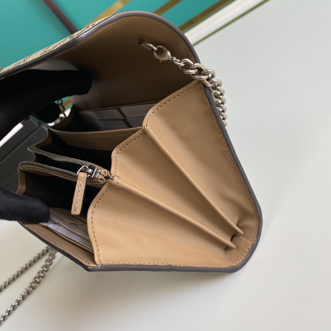 billetera de la cadena Gucci Dioniso 401231-6